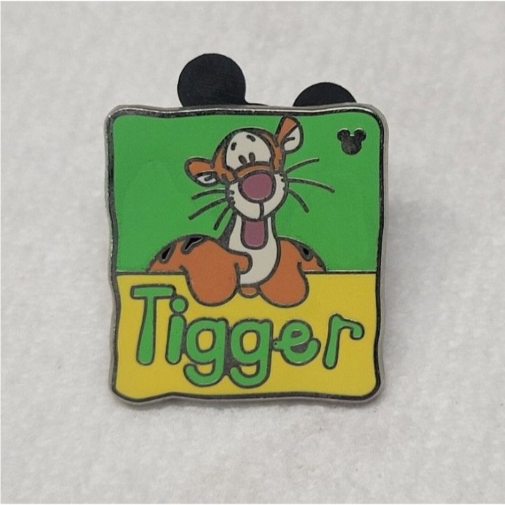 Disney Hidden Mickey Trading Pin Tigger Winnie The Pooh 3 of 5 Authentic